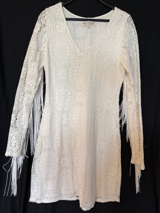 Idyllwind Dresses & Skirts - Idyllwind White Crochet Fringe V-Neck Long-Sleeve Dress